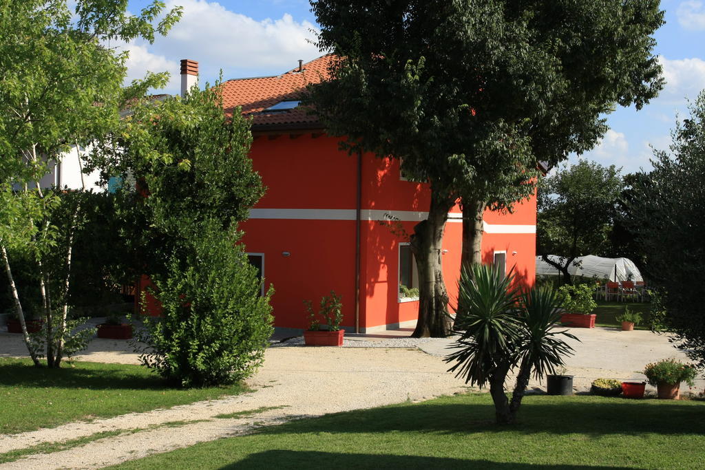 Agriturismo Ca' La Pergola Луганьано Экстерьер фото